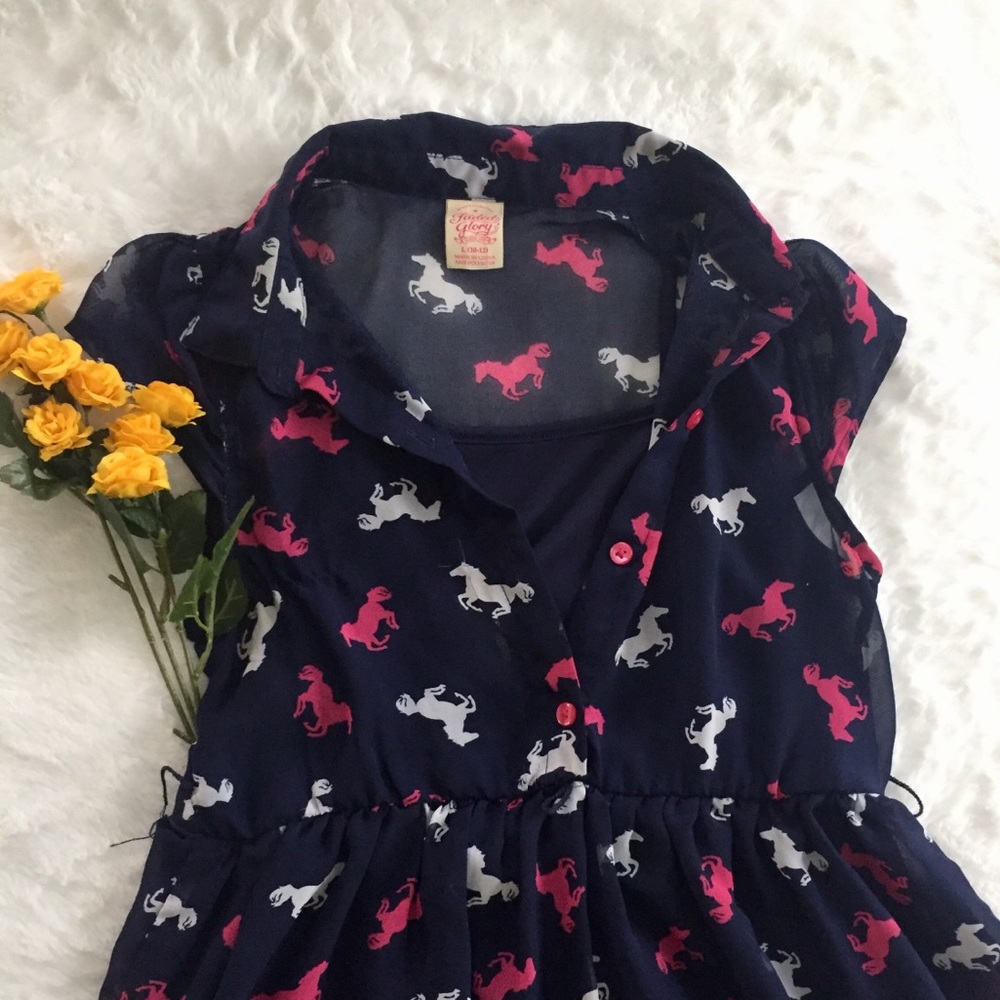 Girl’s fun summer dress with pink and white horses
